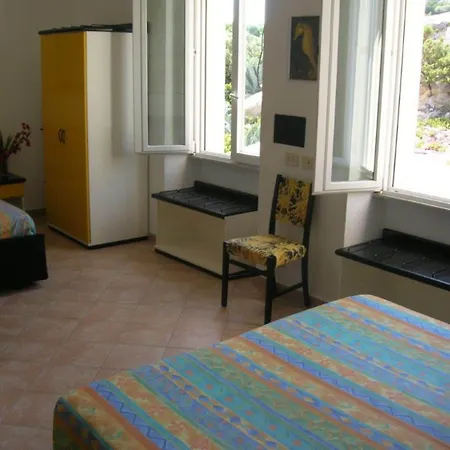 Nido D'aquila La Maddalena (Sassari)